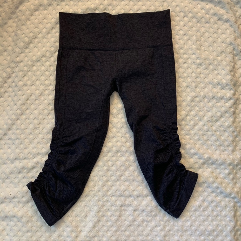 Lululemon In the Flow Crop.